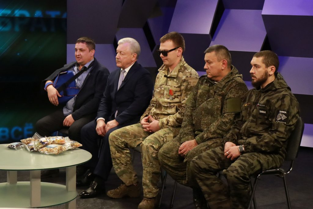 140 тонн гуманитарной помощи и 15 автомобилей отправили из Братска в зону СВО