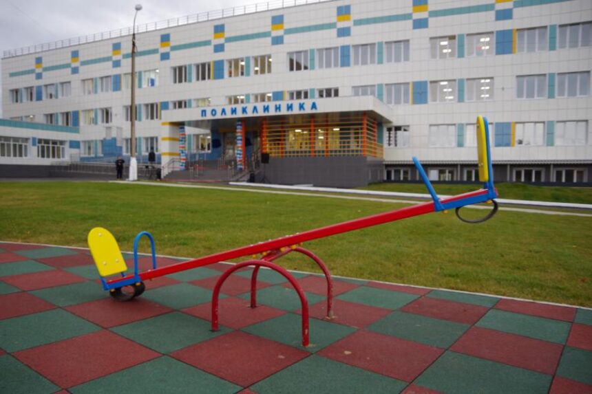 В Братске после капремонта открылась детская поликлиника