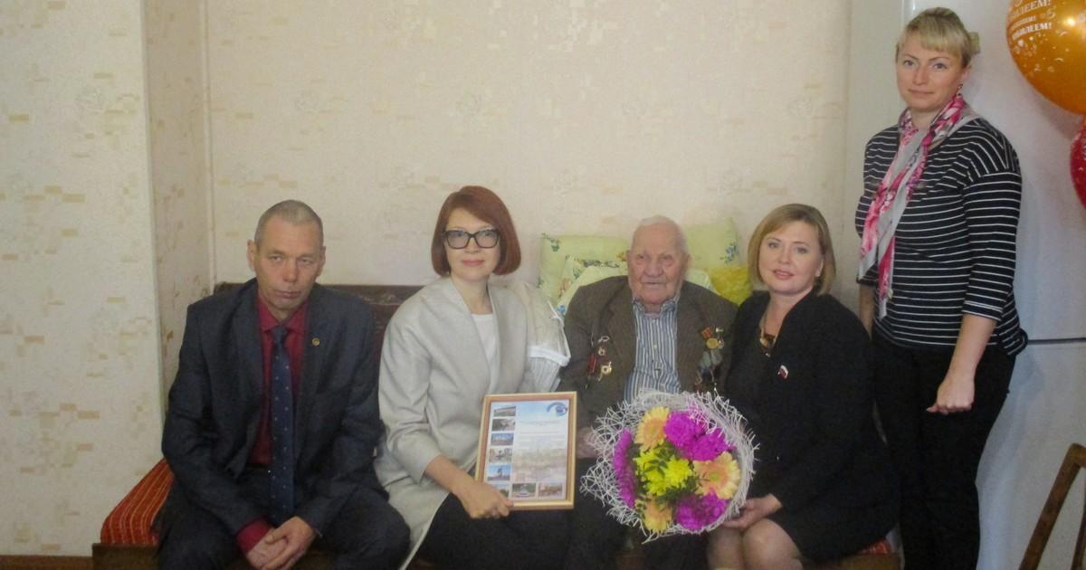 В Братске ветерану Великой Отечественной войны Владимиру Литвинцеву исполнилось сто лет