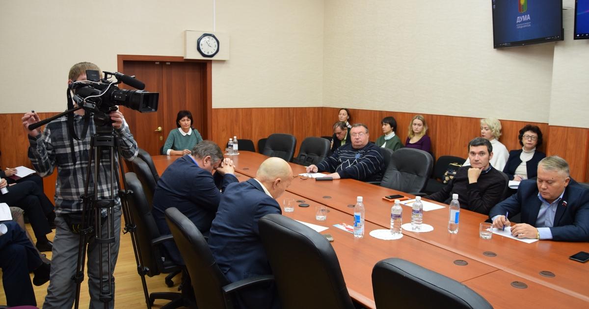 Мэрия: создание одной контейнерной площадки для мусора стоит 300-350 тыс. рублей