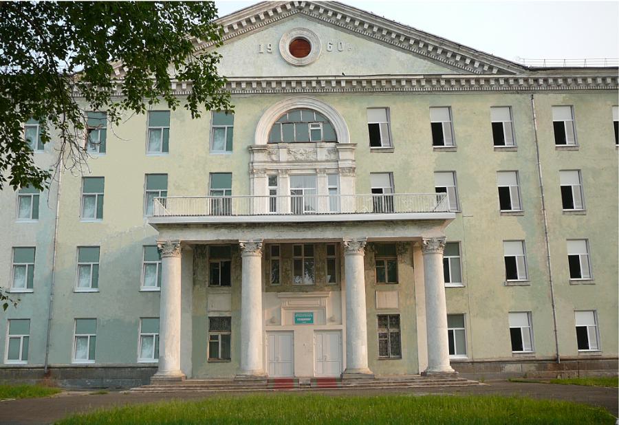 Жители жалуются на полчища тараканов в Братской городской больнице №3