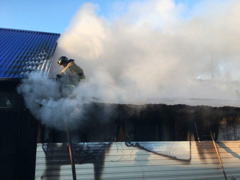 За сутки в Иркутской области произошло более 20 пожаров. Два человека пострадали