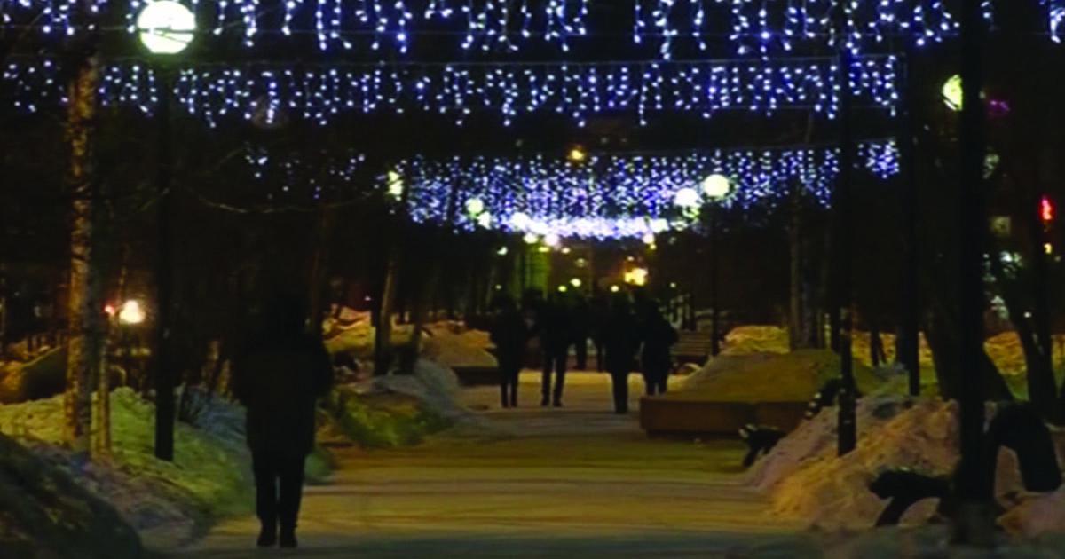 На улицах Братска установили декоративную подсветку