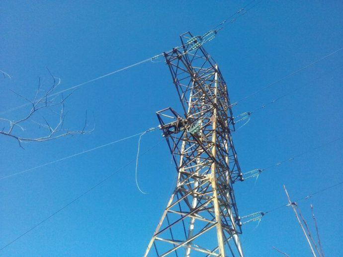 Из-за непогоды произошло отключение электричества в 35 населенных пунктах Иркутской области