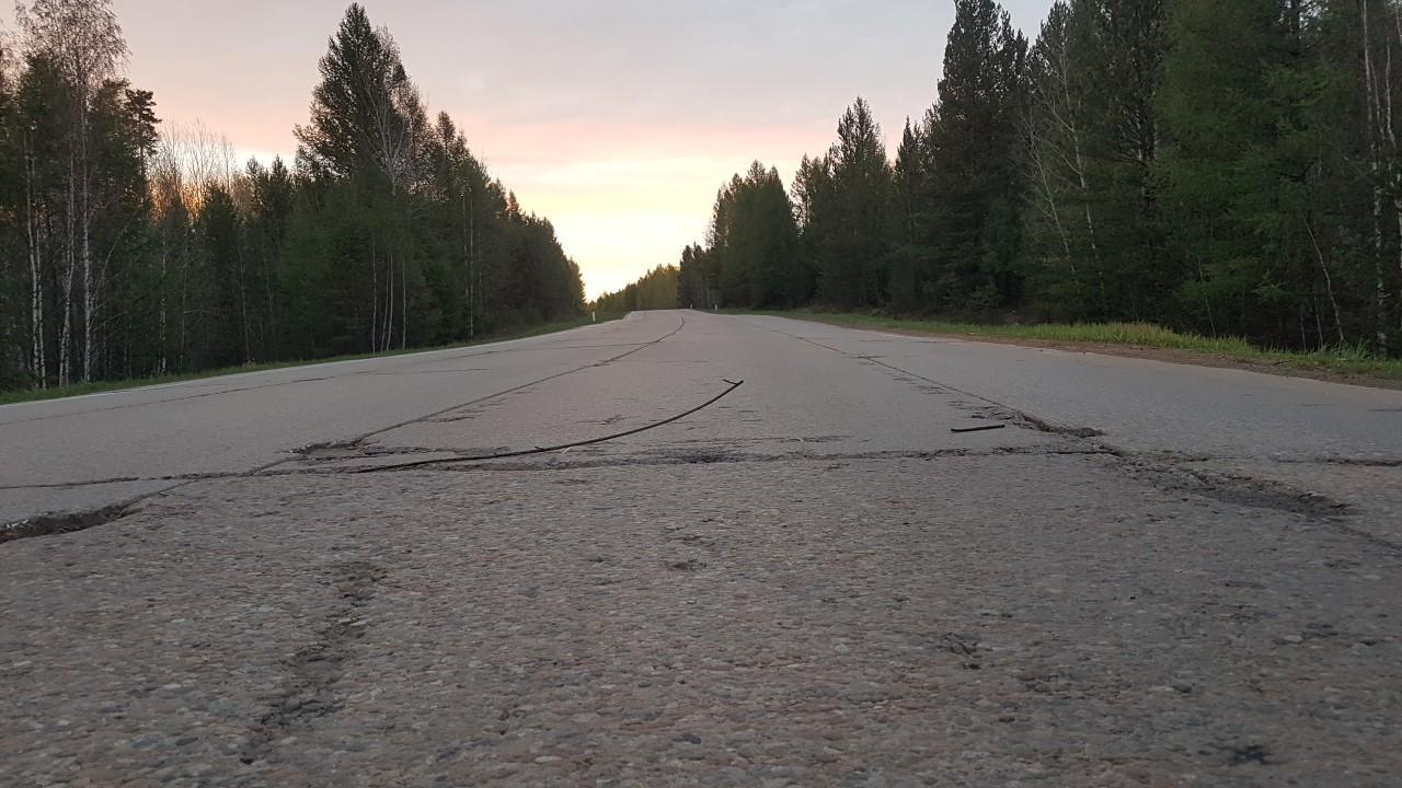 Братчане жалуются на торчащую арматуру на трассе из Тулуна