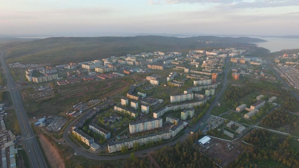Из Братска до Байкала за час