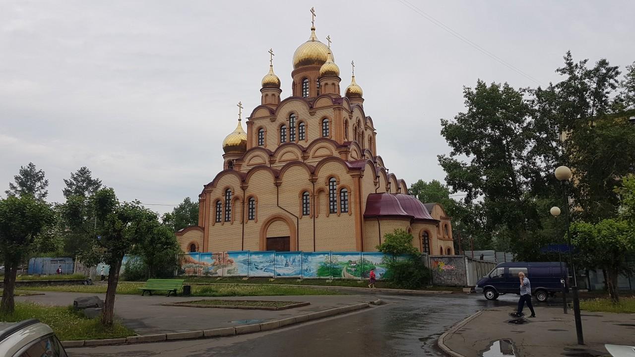 Завершается строительство Собора Рождества Христова в Братске. Фото