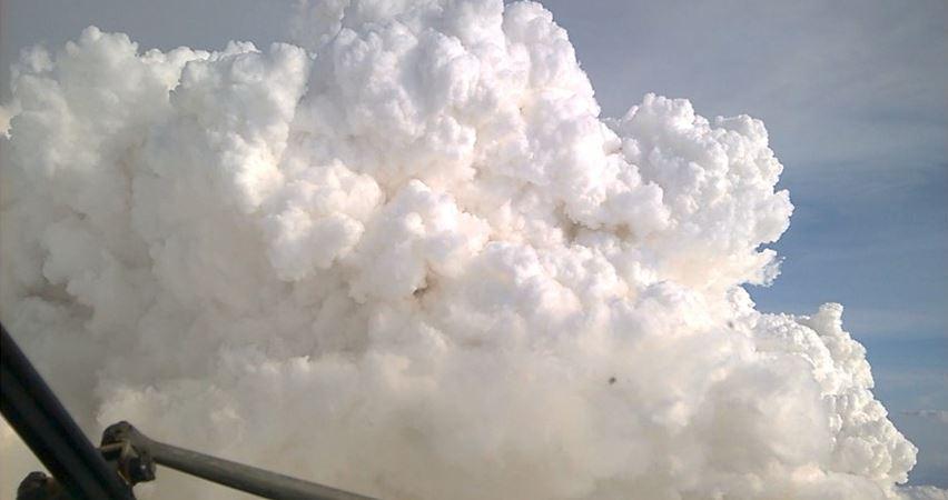 Авиалесоохрана искусственно вызывает дожди для борьбы с лесными пожарами на севере Иркутской области и в Красноярском крае