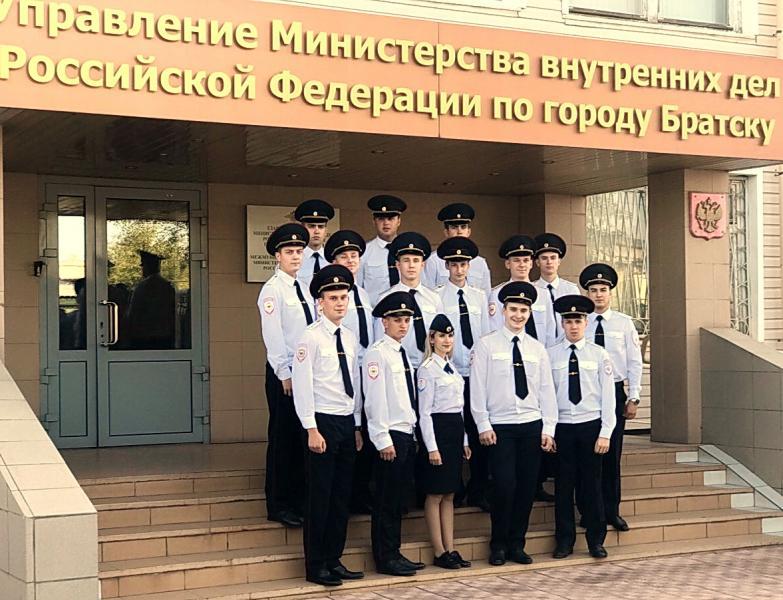 Девятнадцать молодых специалистов пополнили ряды правоохранителей