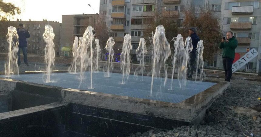 Пешеходный фонтан появился в 45 квартале в Братске