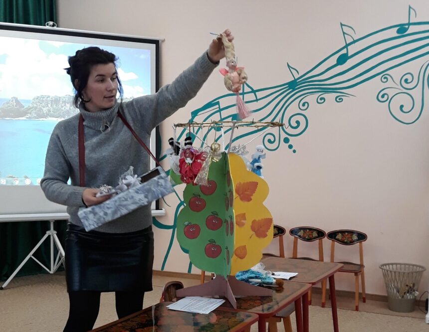Фестиваль методических инновационных идей "Педагогический вернисаж" прошел в Братском районе