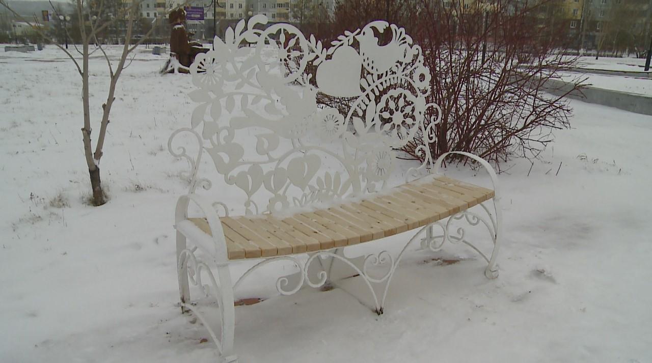 Скамейку любви и примирения установили в Братске