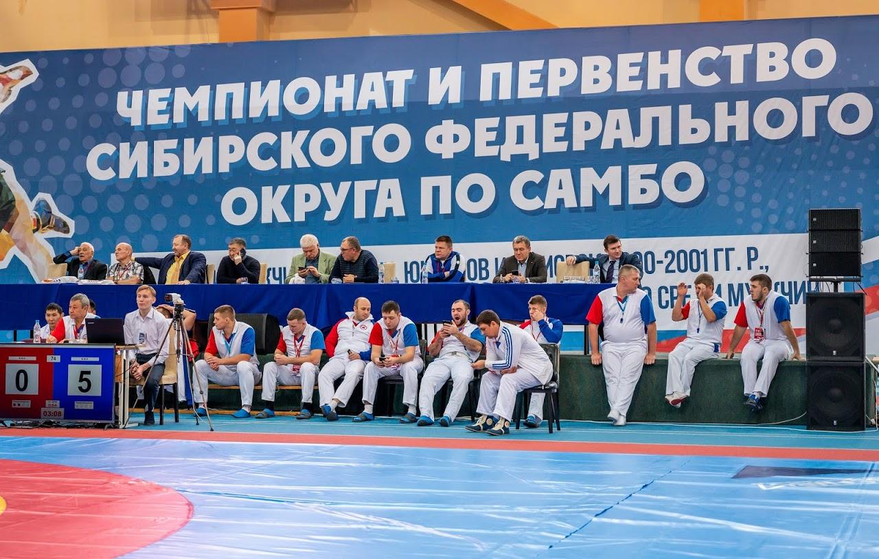 Братские самбисты завоевали три медали в составе сборной Иркутской области на чемпионате и первенстве СФО