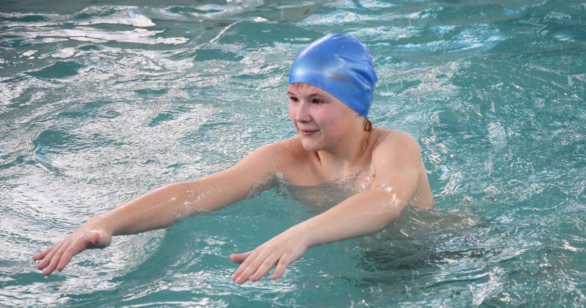 Плавательный бассейн открылся после капитального ремонта в школе №46 города Братска