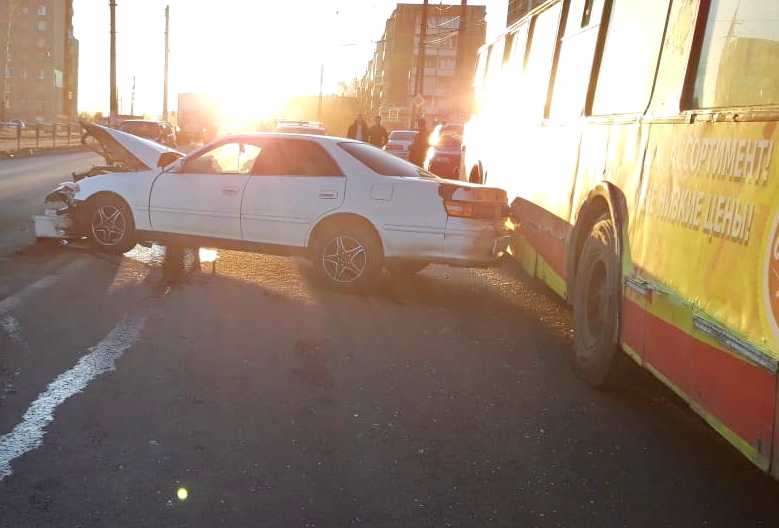 Полиция Братска установила виновника ДТП с тролейбусом