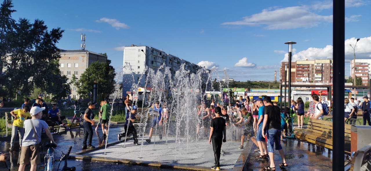 Новый фонтан в сквере 45 квартала Братска запущен в работу