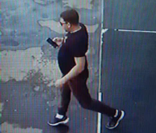 Полиция разыскивает мужчину в Братске, присвоившего утерянное портмоне