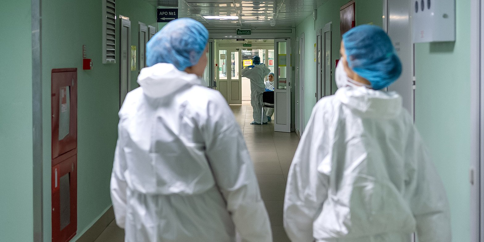 В России к 1 июня зарегистрировано 414,8 тысячи случаев коронавируса