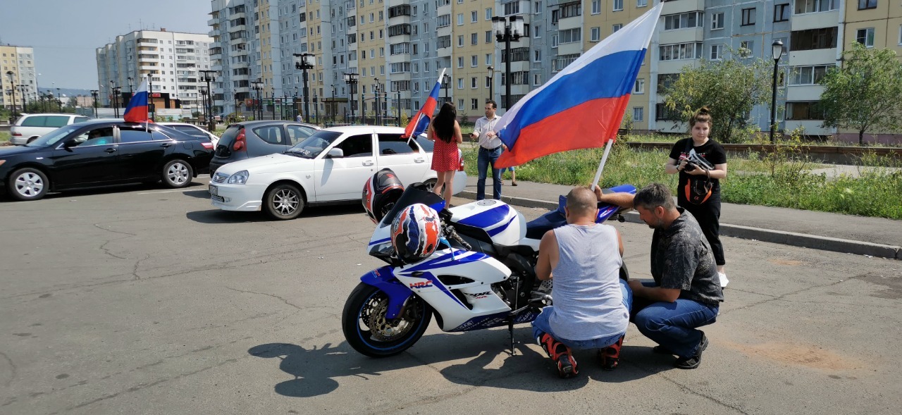 Мехико братск. Мехико Братск Энгельса.