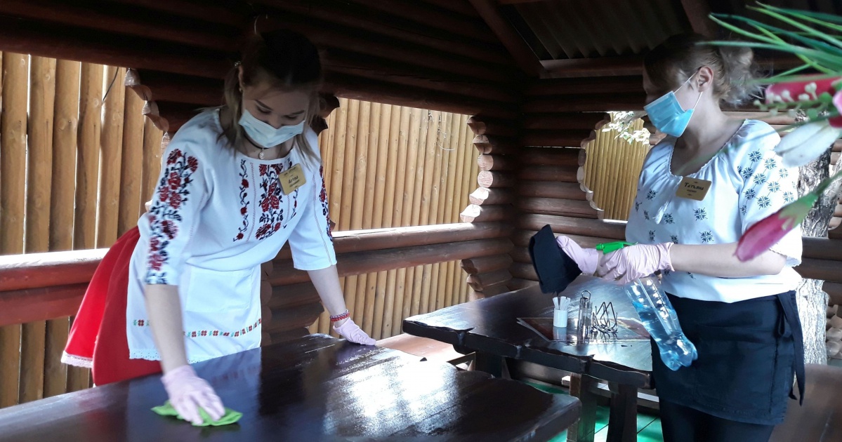 Летние кафе, работающие в условиях самоизоляции, проверили в Центральном районе Братска