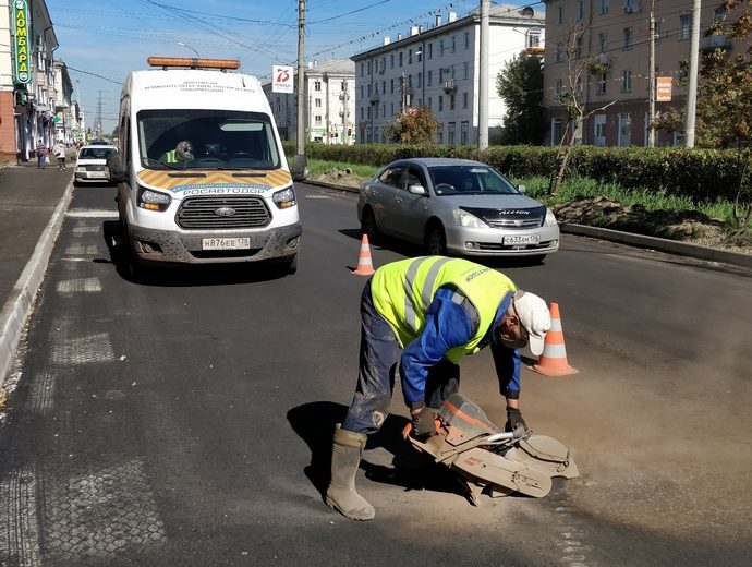 Федеральные дорожники проверяют качество отремонтированных дорог в Приангарье по нацпроекту БКАД