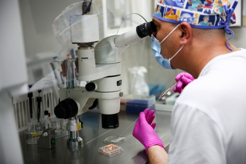 49 новых случаев заражения COVID выявили в Братске за сутки