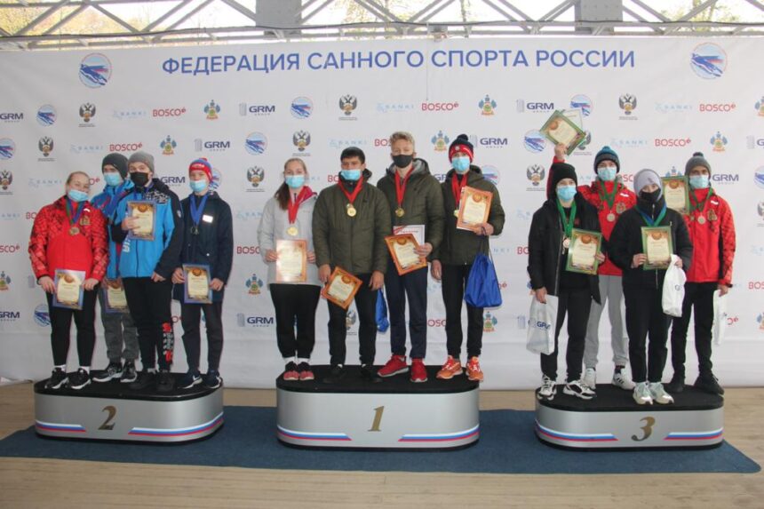 Спортсмены из Братска успешно выступили на всероссийских соревнованиях по санному спорту