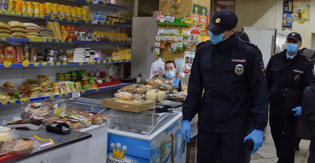 В Братске проверили три магазина на соблюдение масочного режима