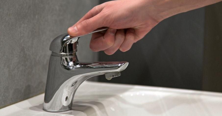 Подачу холодной воды отключат в Гидростроителе 16 декабря из-за ремонта