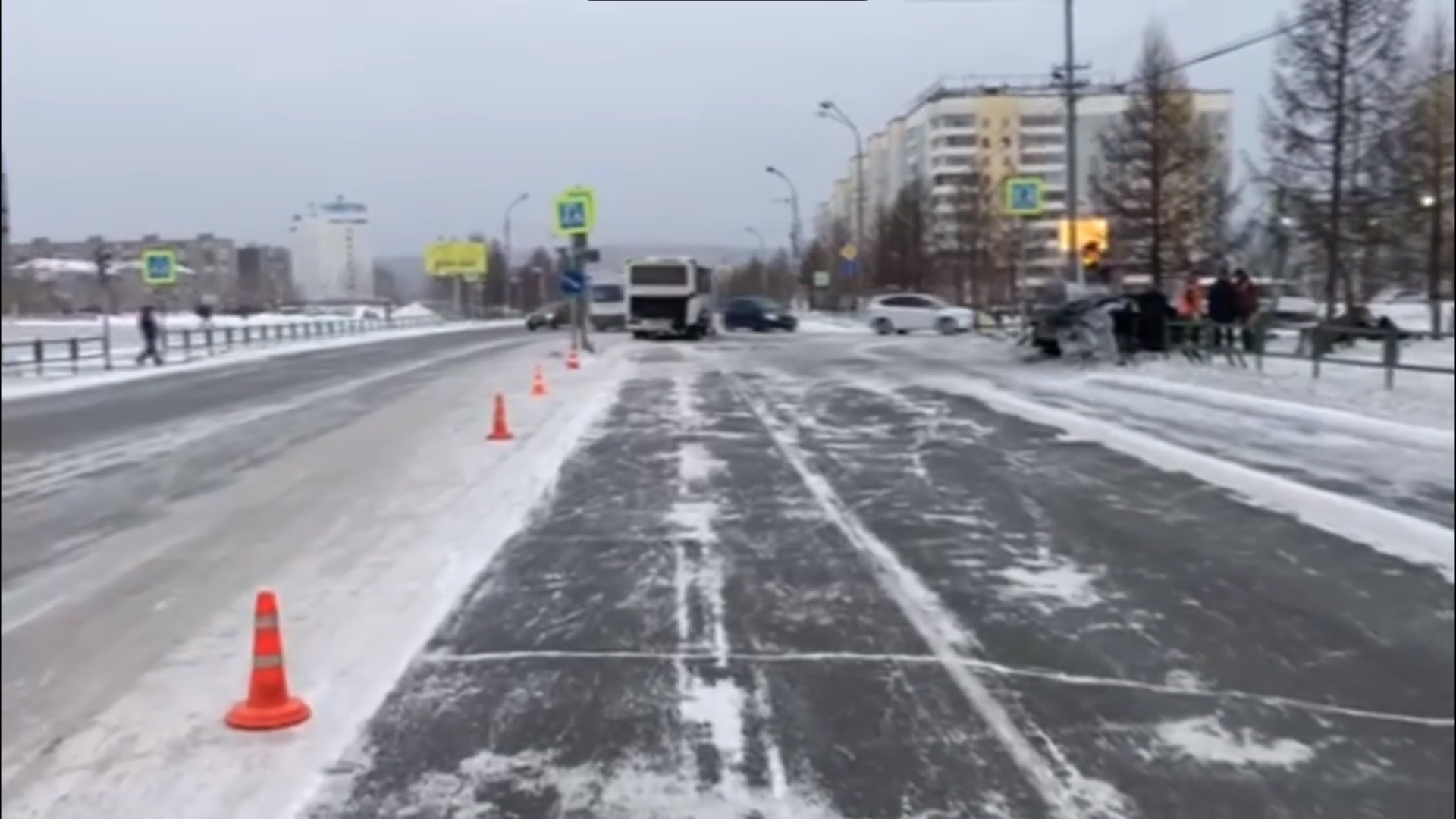 Полиция проводит доследственную проверку по факту ДТП с участием автобуса в Братске