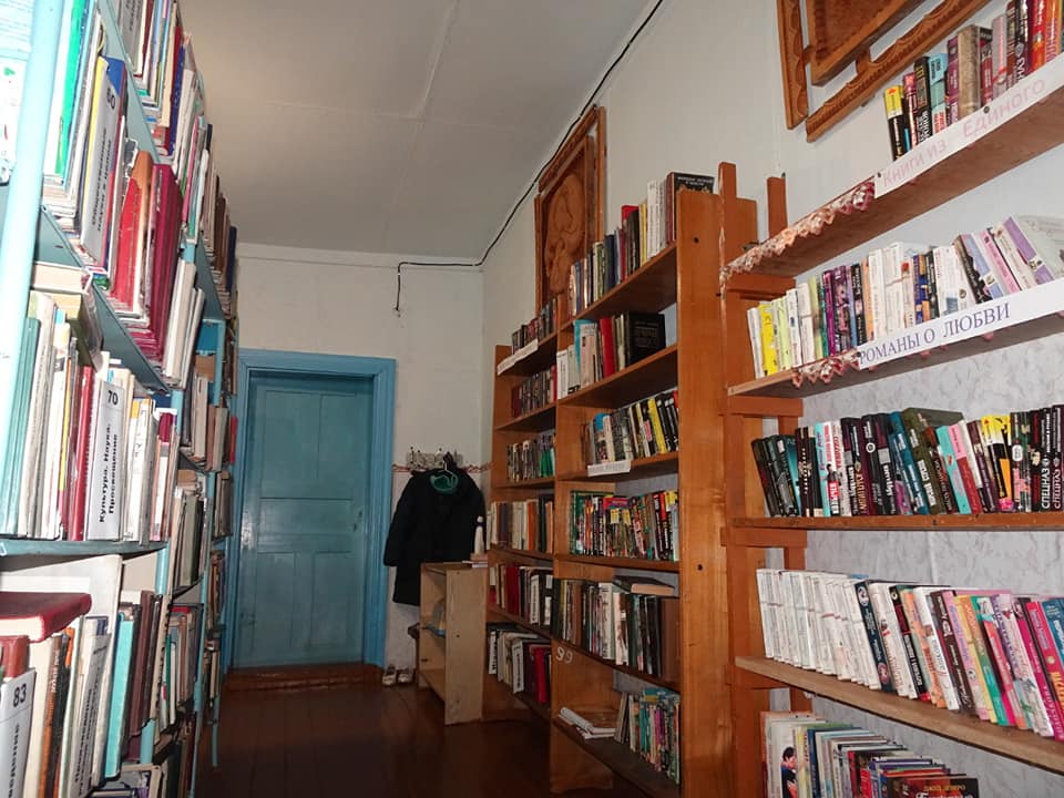 В Братском районе восстановили поселковую библиотеку, пострадавшую от вандалов