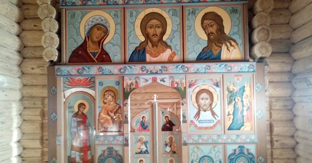 Иконостас установили в церкви Ангарской деревни в Братске