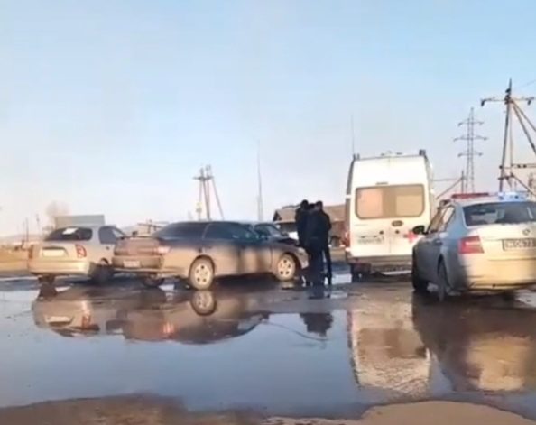 Четыре человека пострадали в ДТП на перекрёстке в Братске