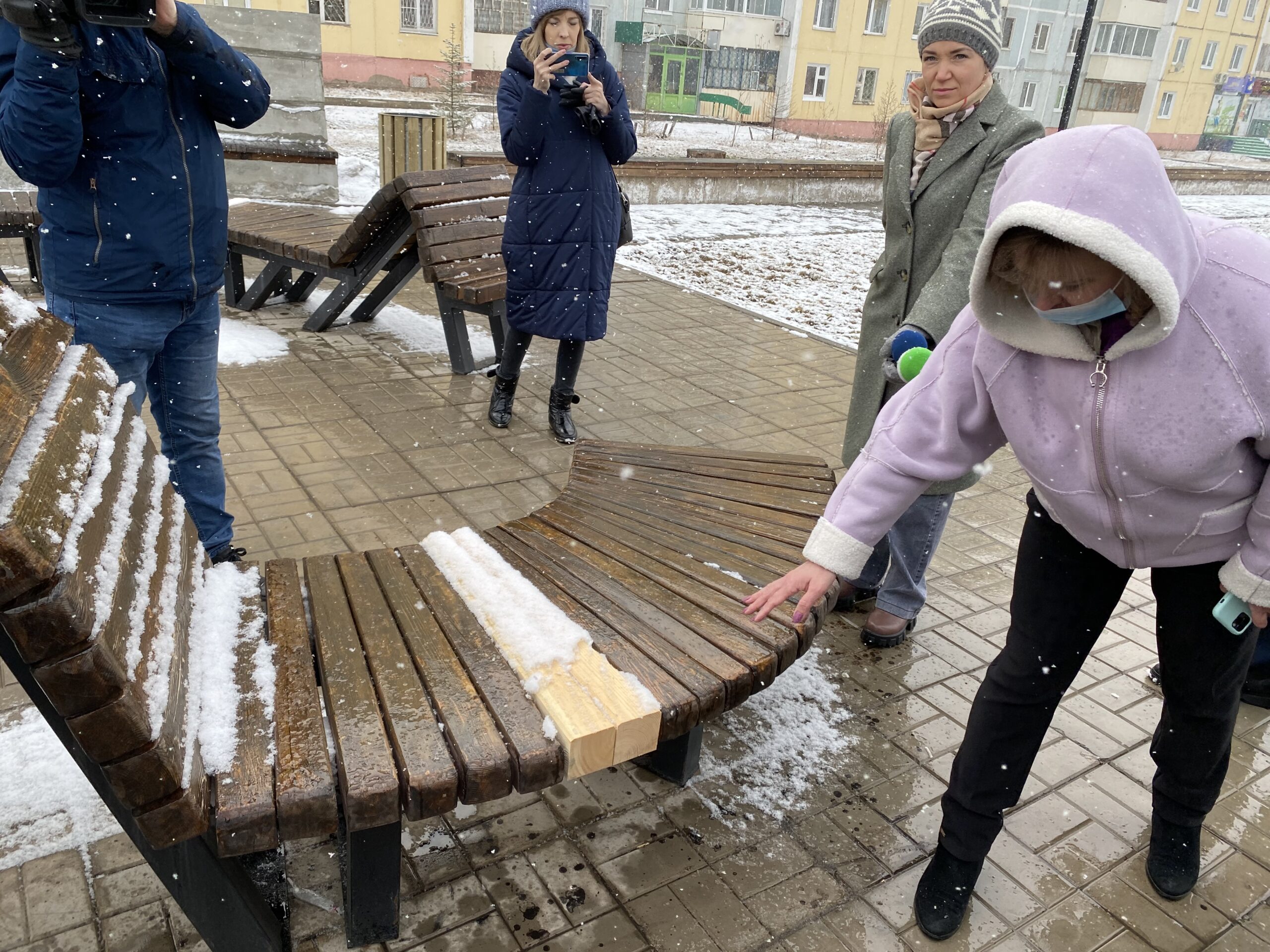 Факты вандализма зафиксированы на двух общественных территориях Братска