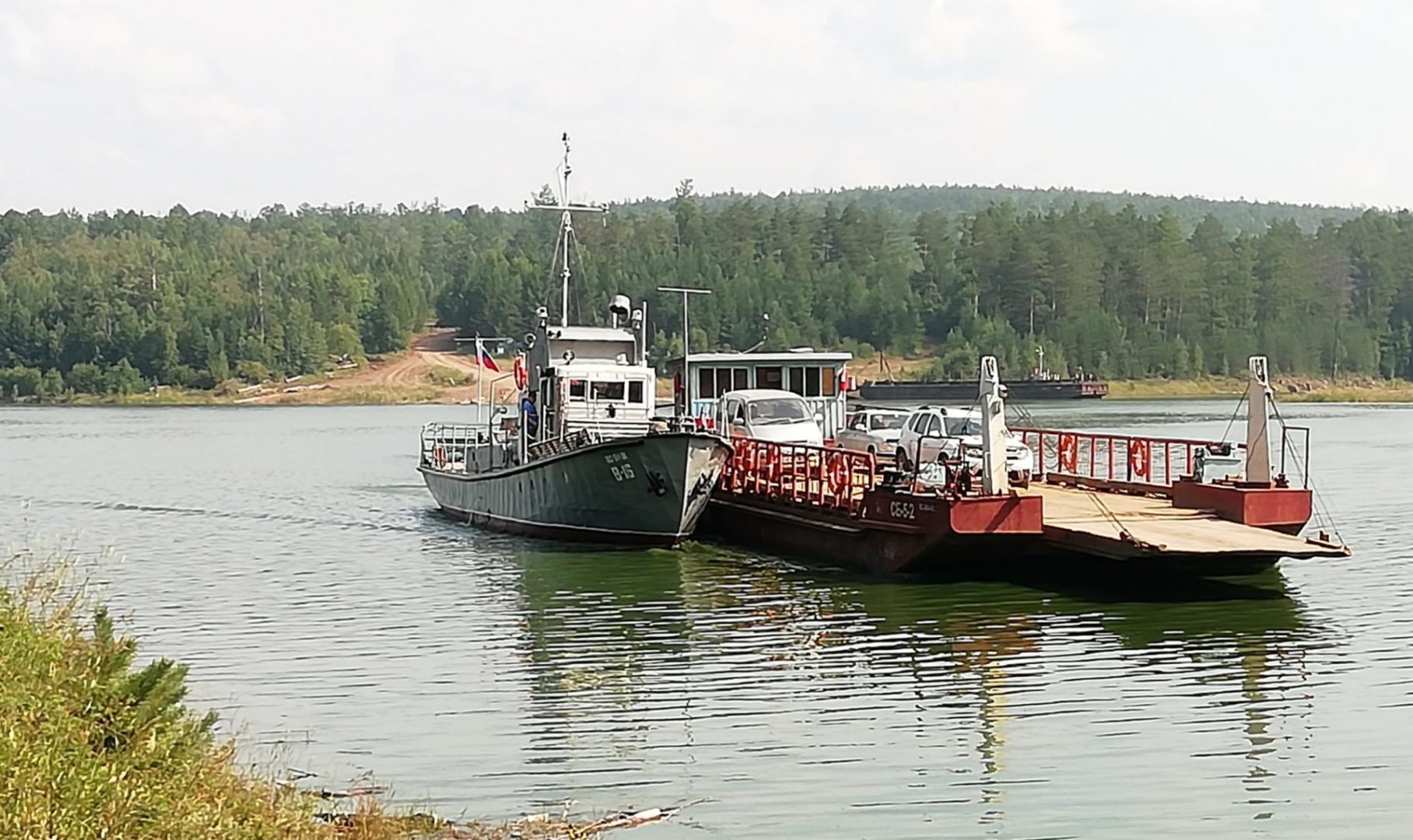 Первая паромная переправа «Кантин» открылась в Братском районе
