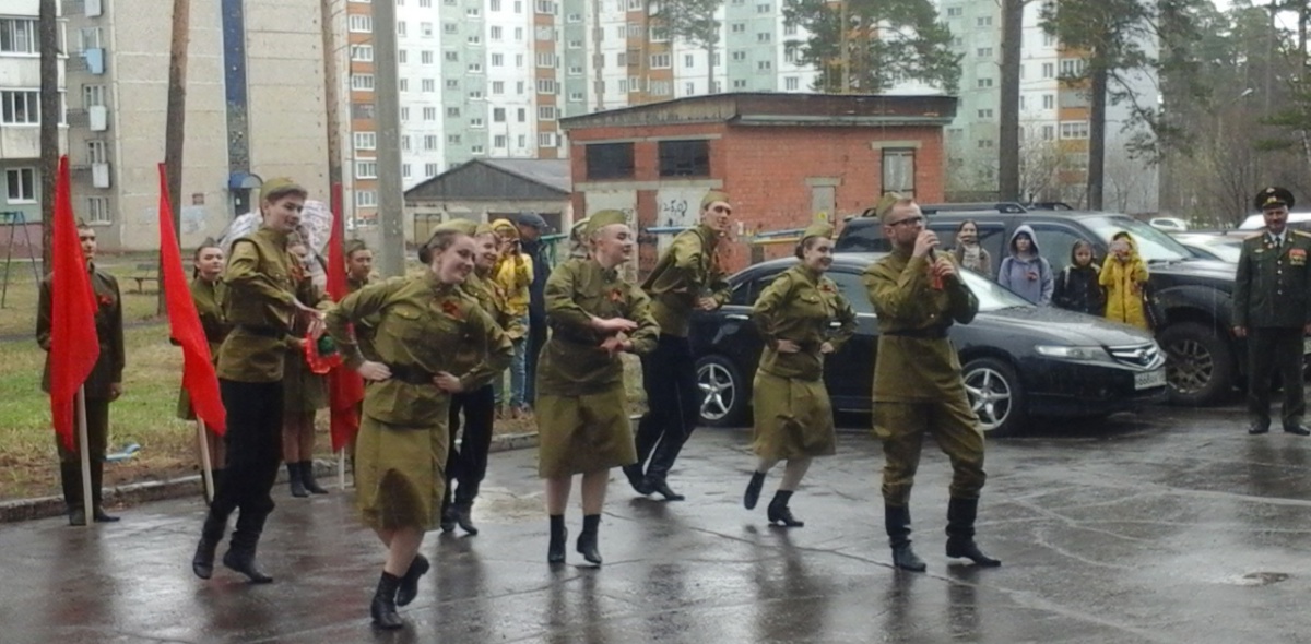 Ветеранов Падунского и Правобережного районов Братска поздравили с Днём Победы