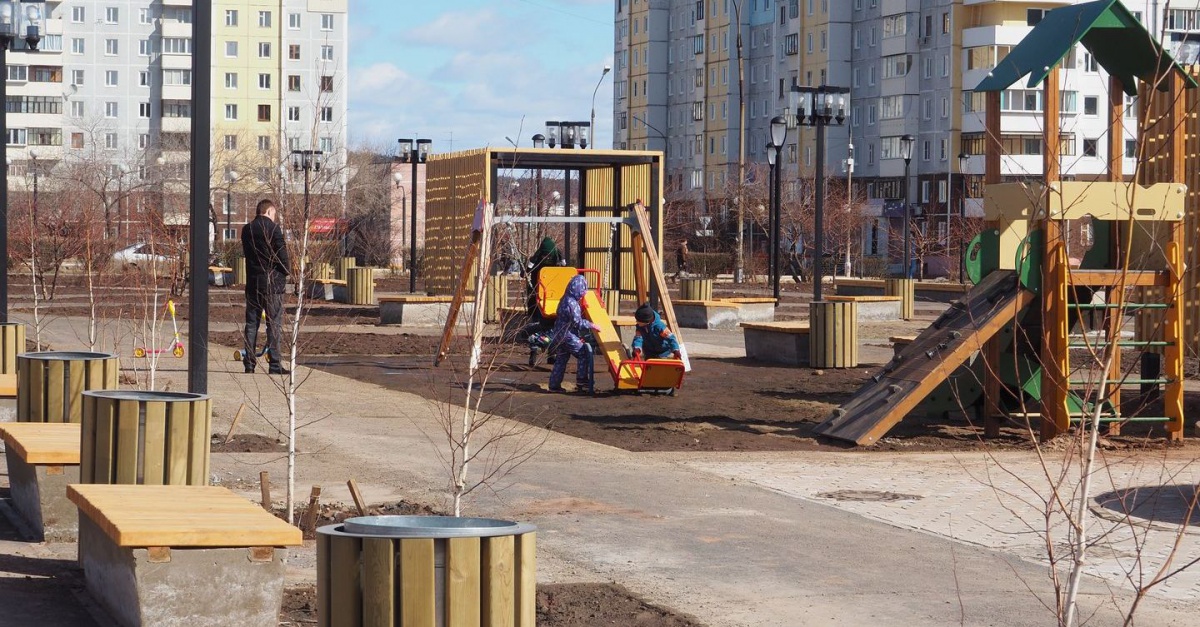 Подрядчики, которые благоустраивали территории в Братске в прошлые годы, не торопятся исправлять дефекты