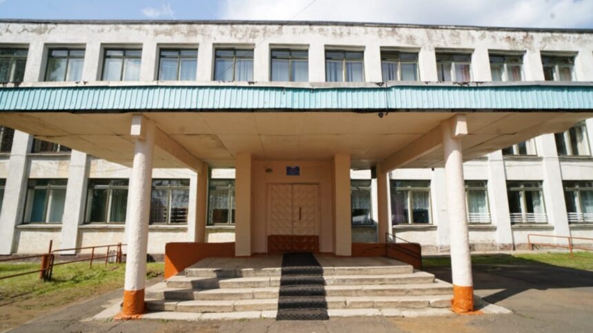 Школу № 15 начали капитально ремонтировать в Братске