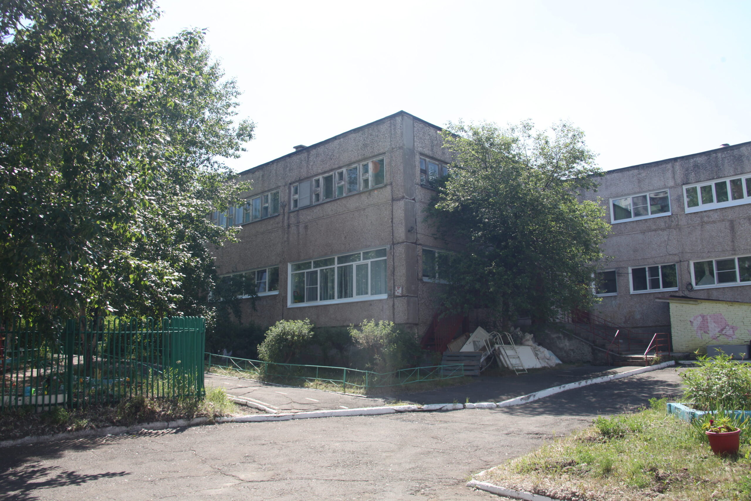 Школы и детские сады Братска приводят в порядок к началу учебного года