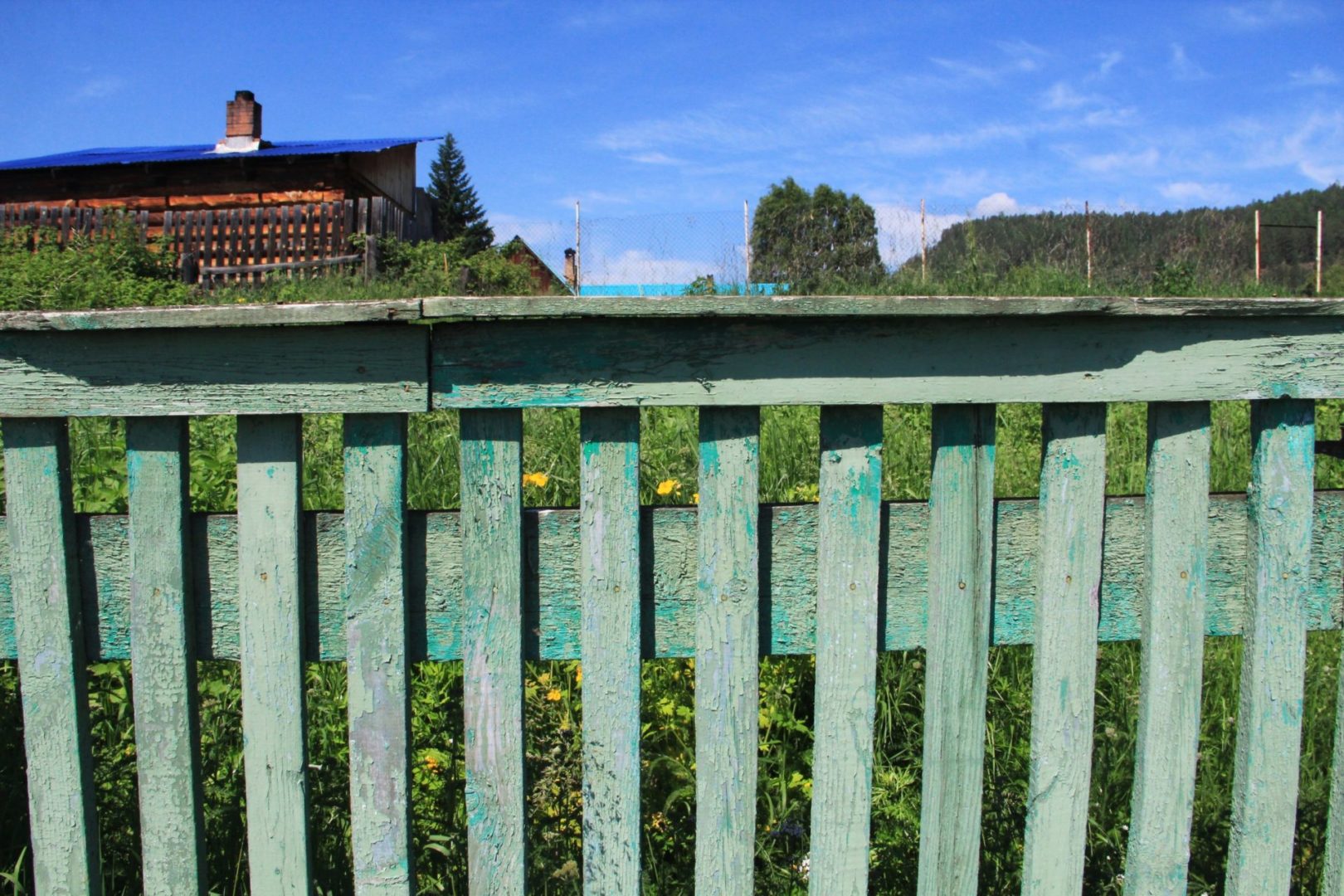 Три бани и хозяйственная постройка сгорели в садоводстве "Строитель" в Братске