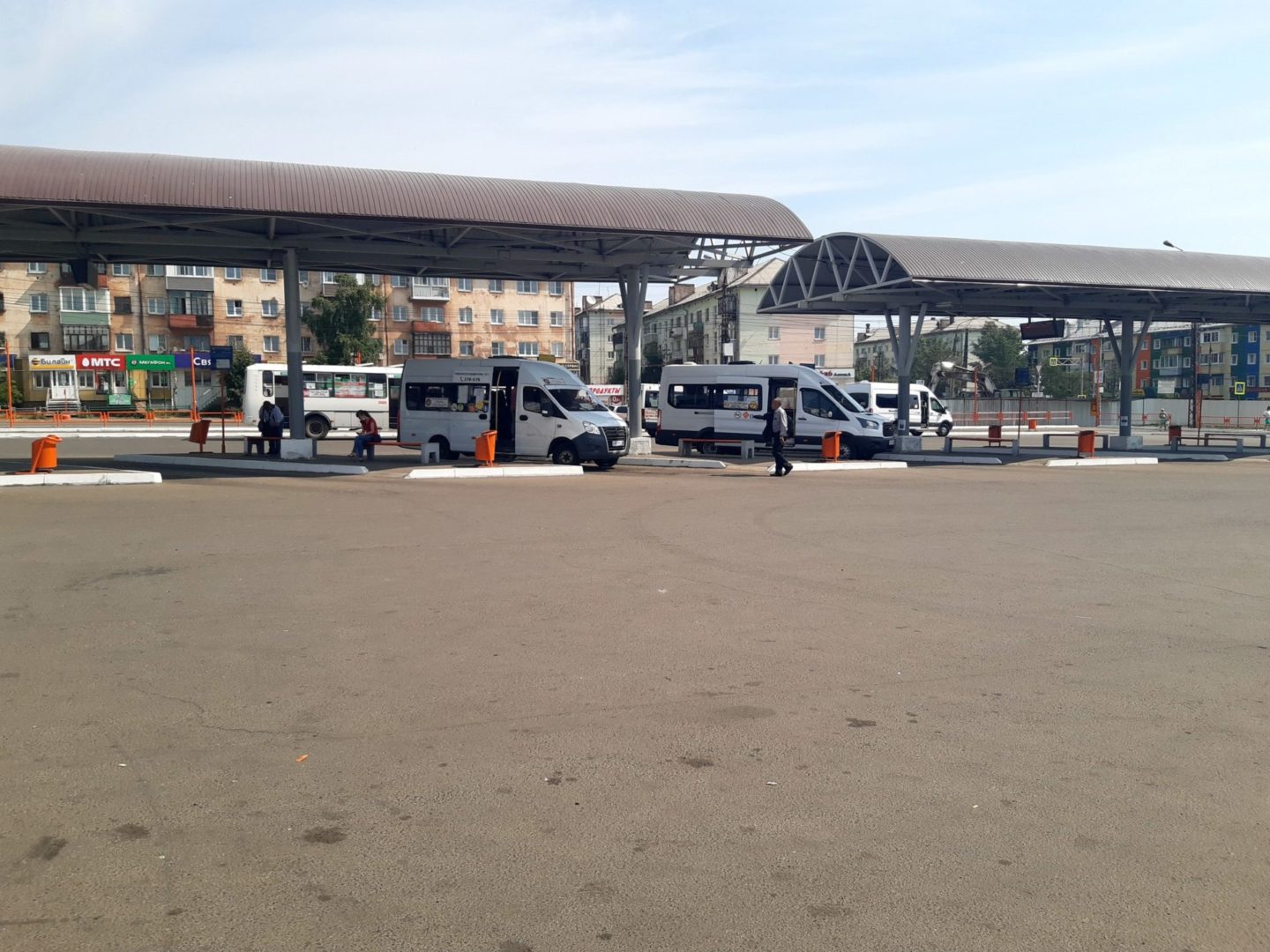 В Братске все пассажиры общественного транспорта обязаны носить маски несмотря на поставленную вакцину от COVID