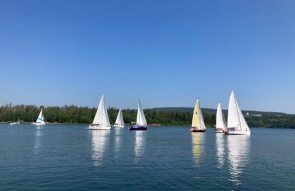 Парусная регата прошла на Курчатовском заливе Братского водохранилища