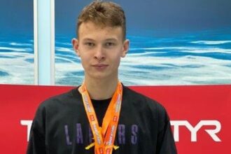 Три медали завоевал братчанин Никита Никитин на Кубке московской лиги по плаванию