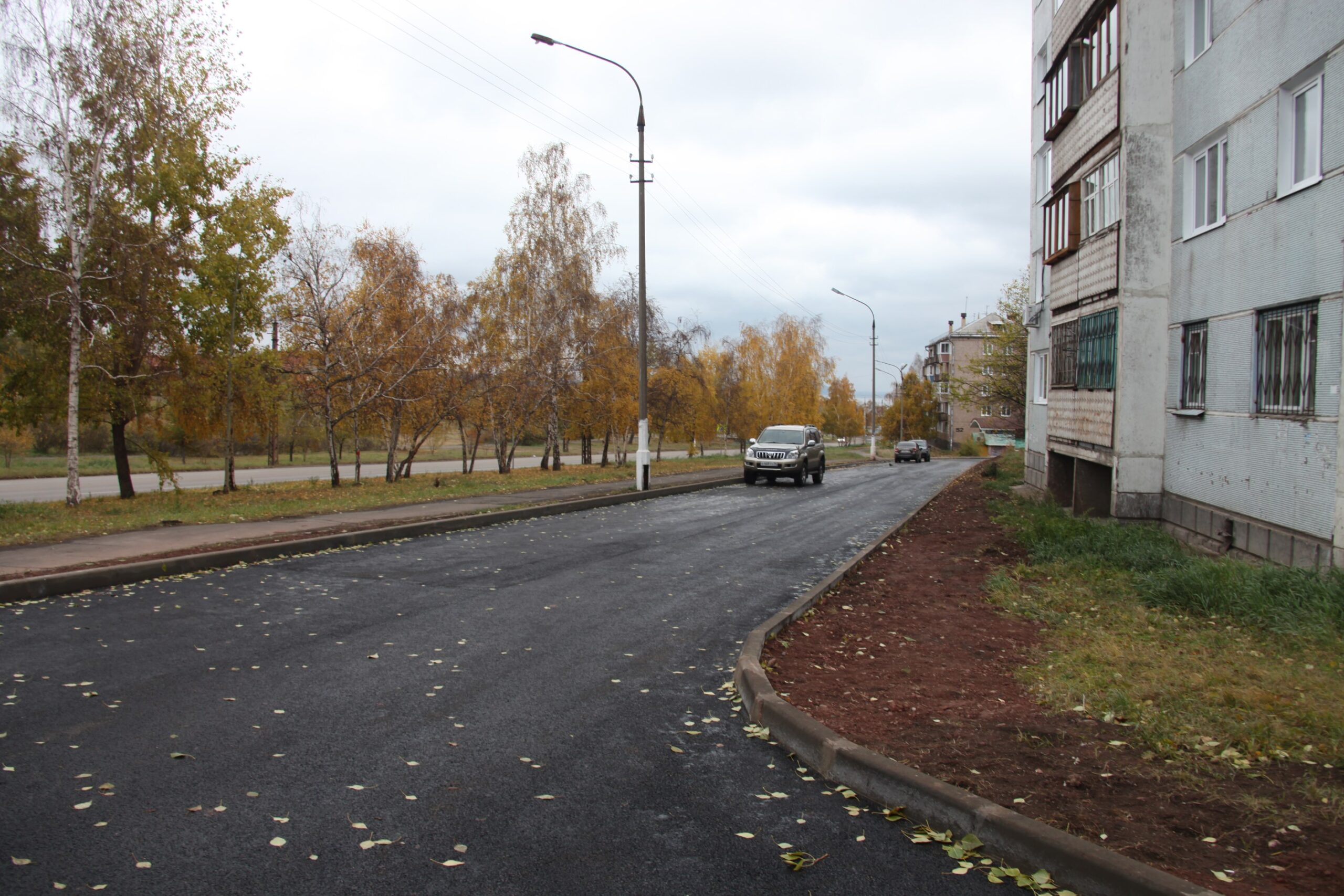 Дворы на улице Сосновой и бульваре Космонавтов благоустроили в Братске