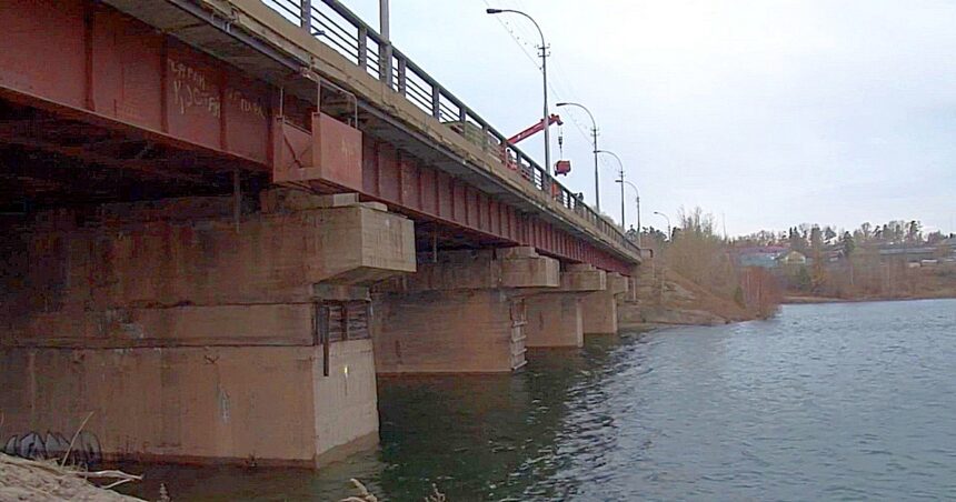 Движение на мосту через падь Пурсей закроют в Братске 4 и 5 ноября