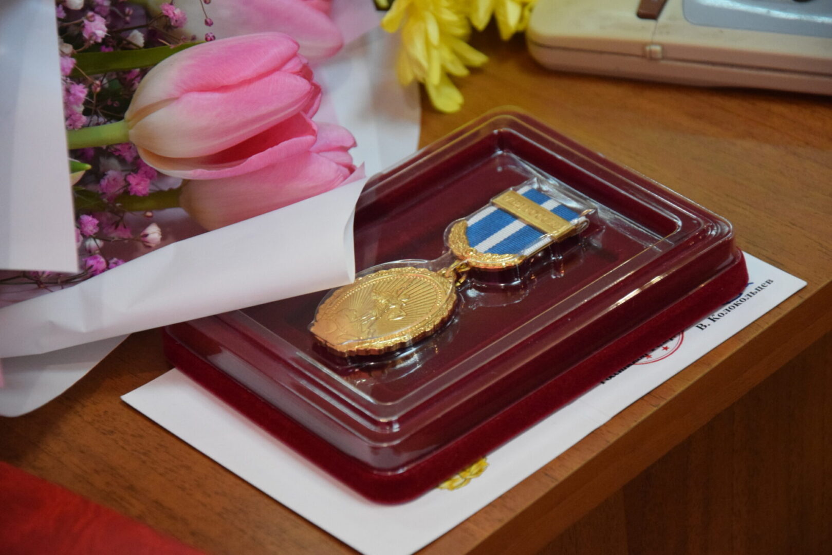 Отличившихся сотрудников полиции наградили к празднику в Братске