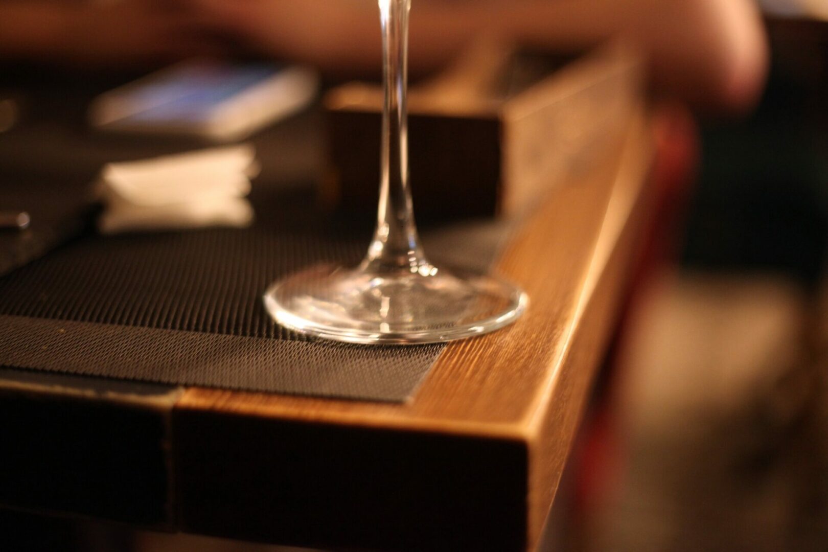 Полицейские изъяли около 900 литров алкоголя из незаконного оборота в Братске и районе