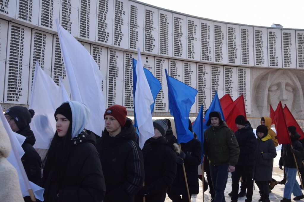 Митинг посвященный 80-летию победы в Сталинградской битве прошел в Братске