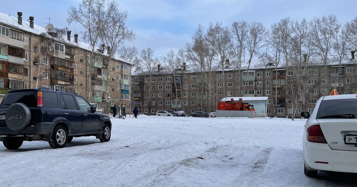 В Братске могут ввести штрафы за парковку на газоне