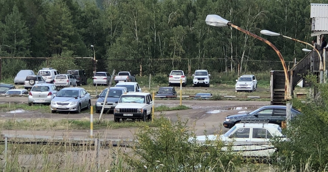 В Братске владелец платной автостоянки задолжал 1,5 млн рублей за аренду муниципальной земли